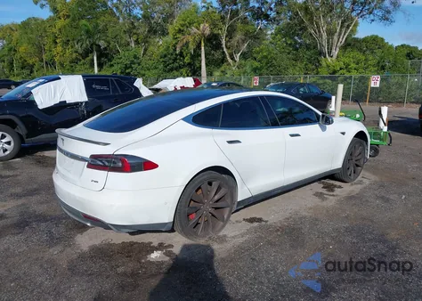 2014 Tesla Model S P85 from USA, damaged, VIN 5YJSA1H10EFP65226